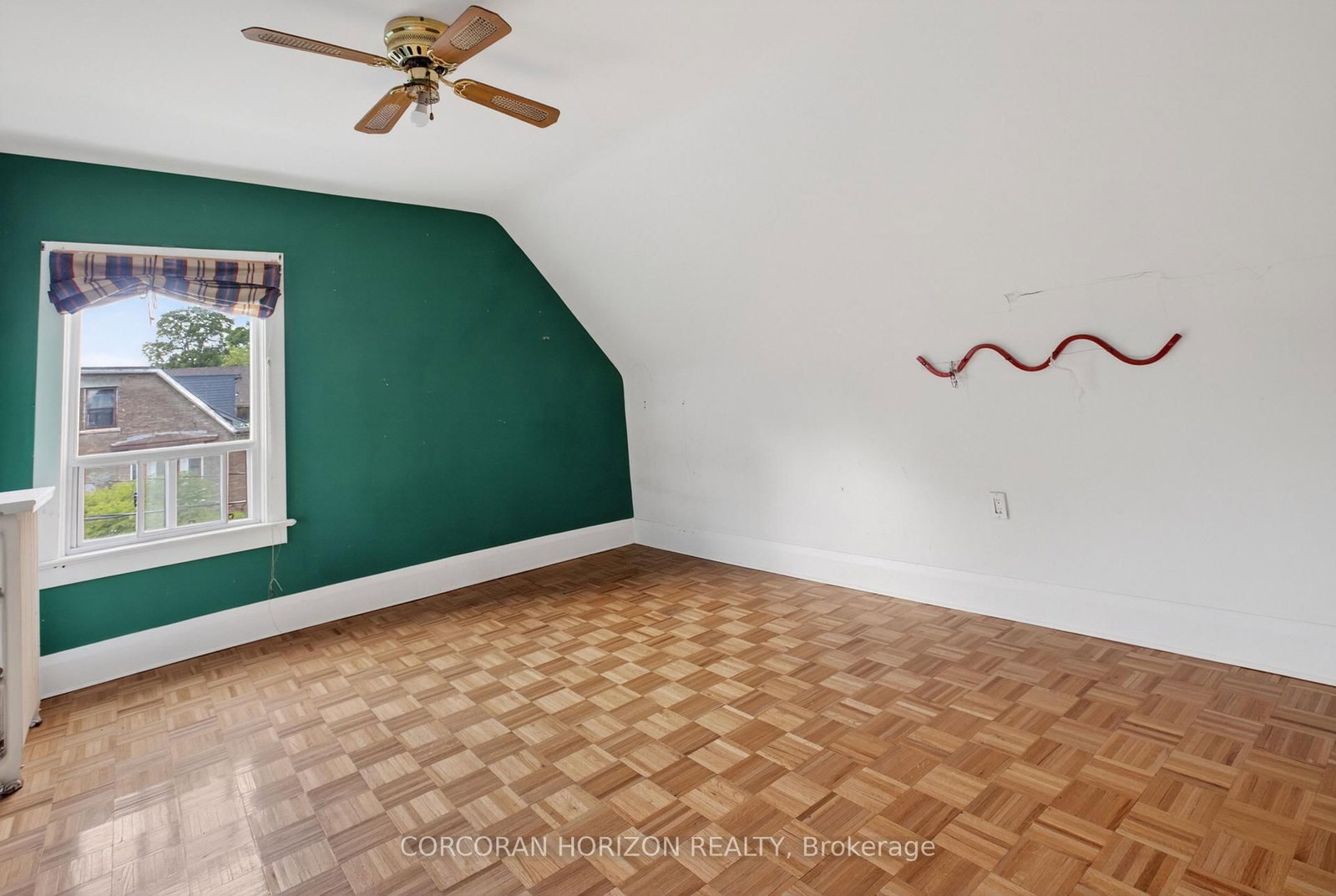 355 Parkside Drive • Toronto, ON photo 31