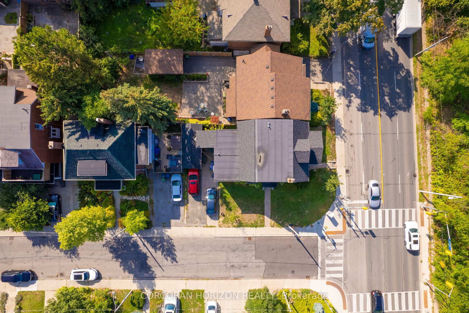 355 Parkside Drive • Toronto, ON photo 40