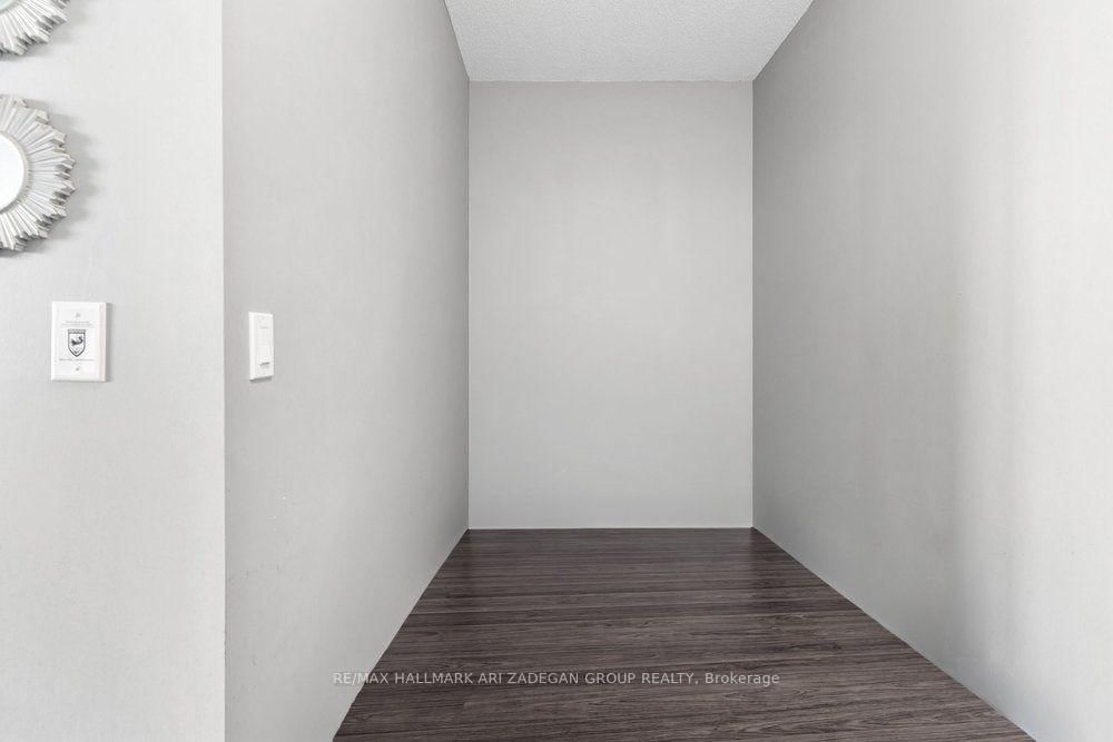 75 Eglinton Avenue W • #505 • Mississauga, ON photo 7