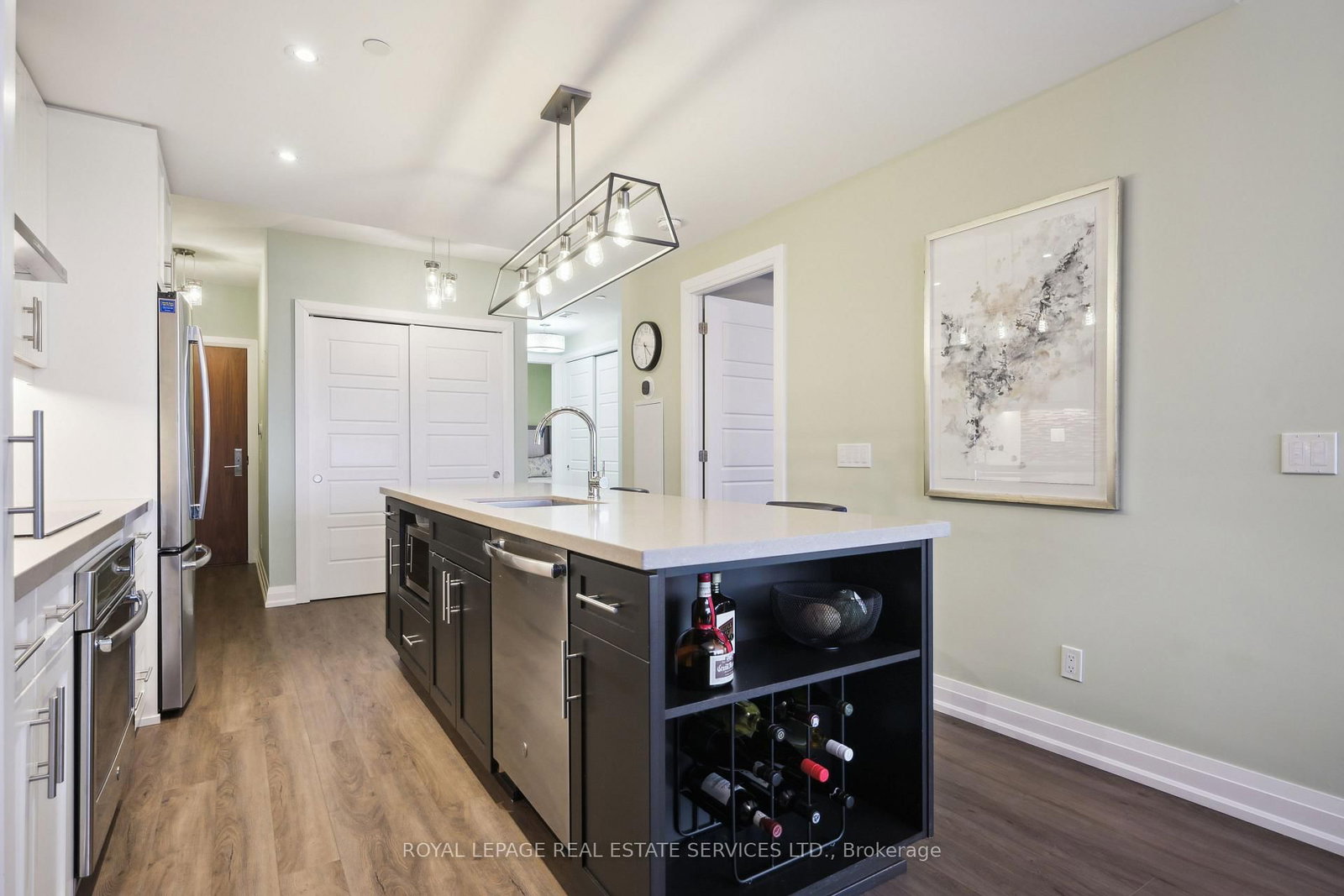 2025 Maria Street • #902 • Burlington, ON photo 12