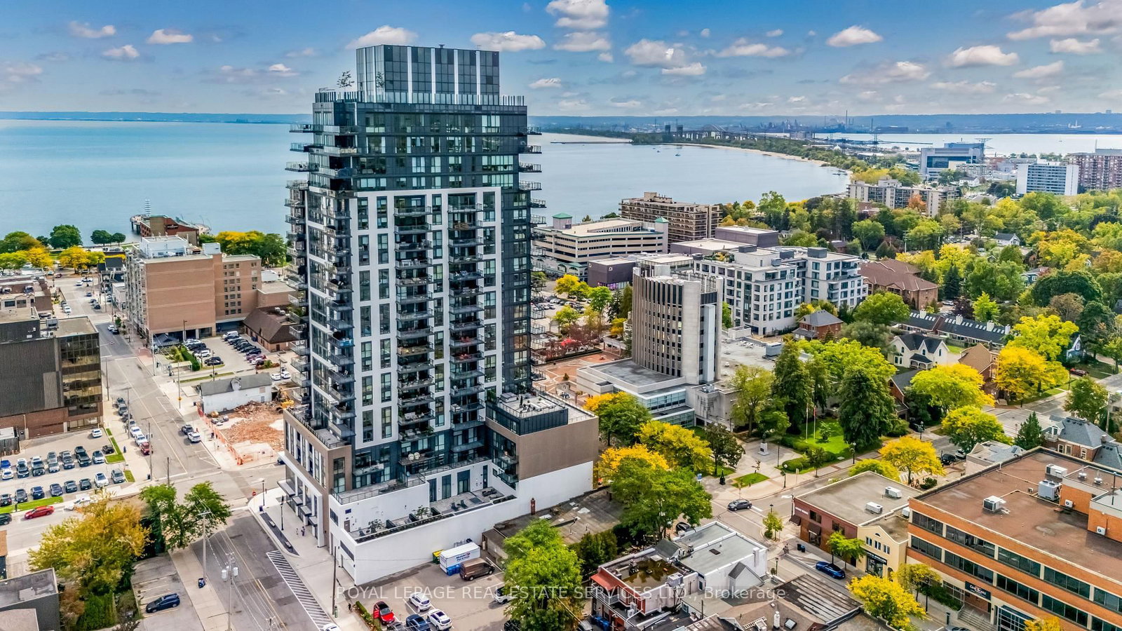 2025 Maria Street • #902 • Burlington, ON photo 40