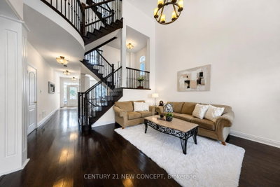 437 Stringer Circle • Milton, ON photo 9