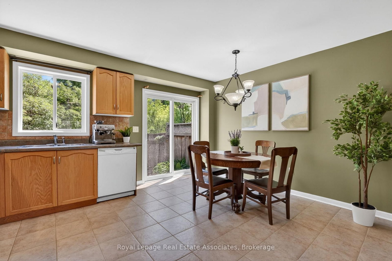 36 Palomino Trail • #18 • Halton Hills, ON photo 15