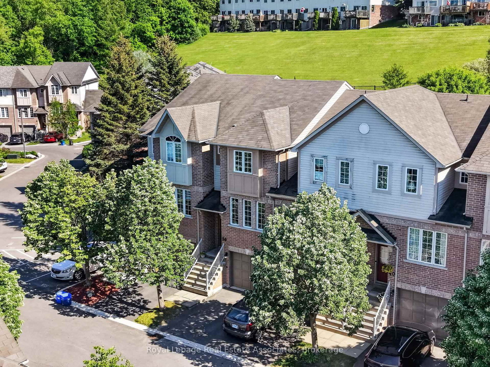 36 Palomino Trail • #18 • Halton Hills, ON photo 4