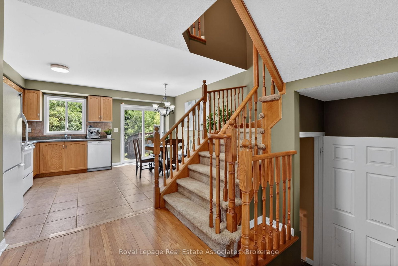 36 Palomino Trail • #18 • Halton Hills, ON photo 8