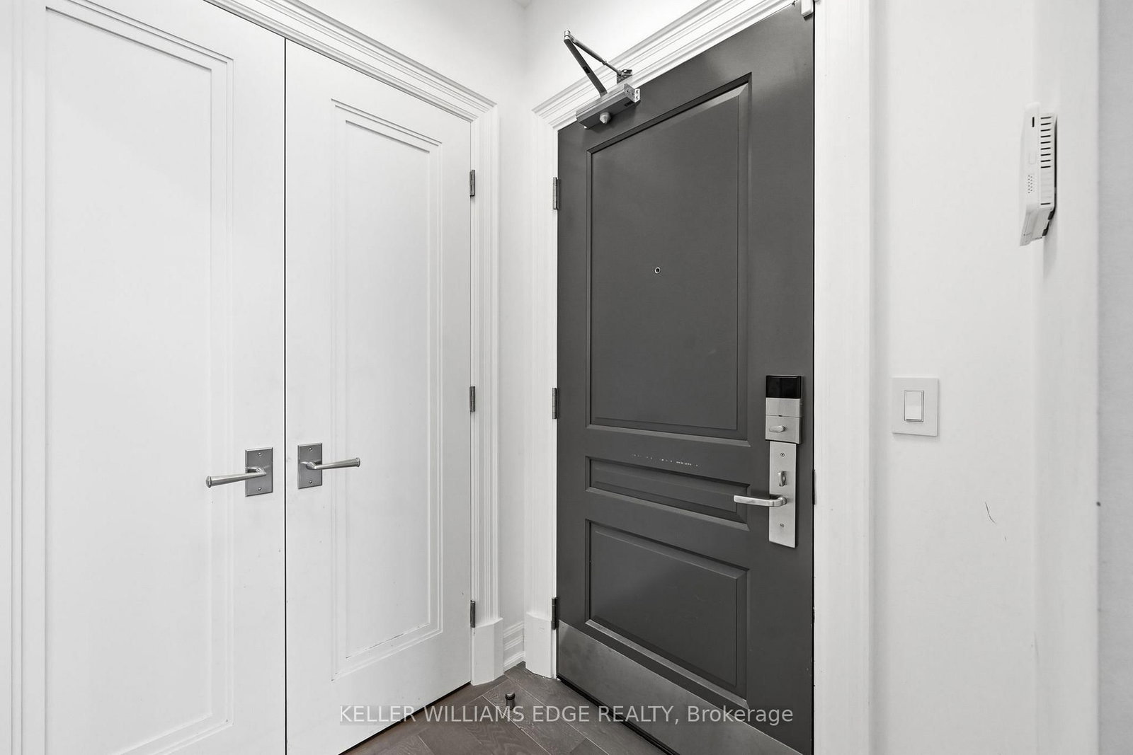 2060 Lakeshore Road • #202 • Burlington, ON photo 22