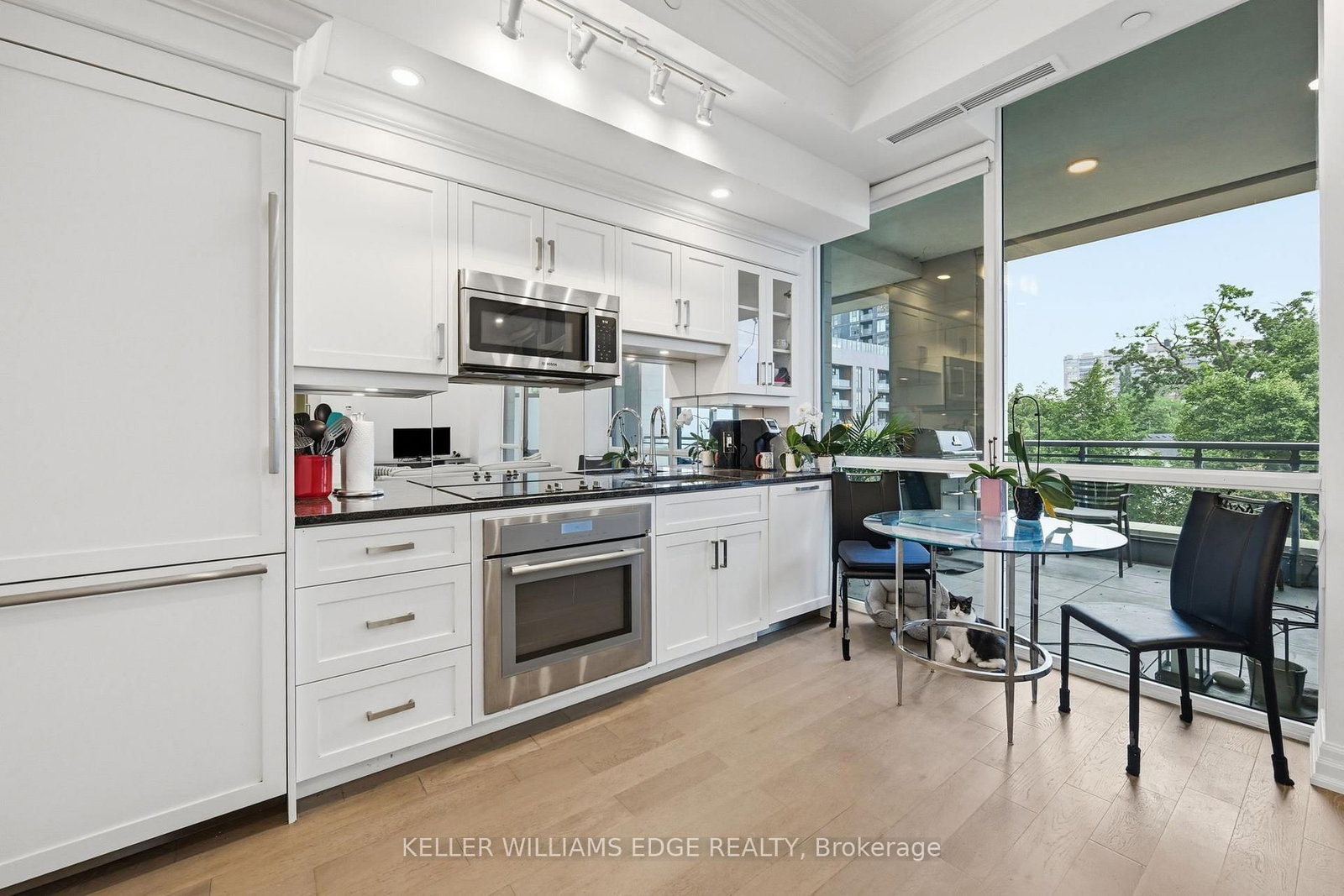 2060 Lakeshore Road • #202 • Burlington, ON photo 25