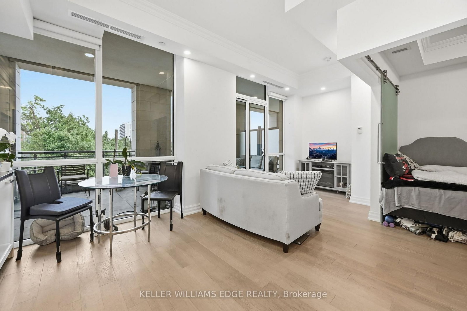 2060 Lakeshore Road • #202 • Burlington, ON photo 28