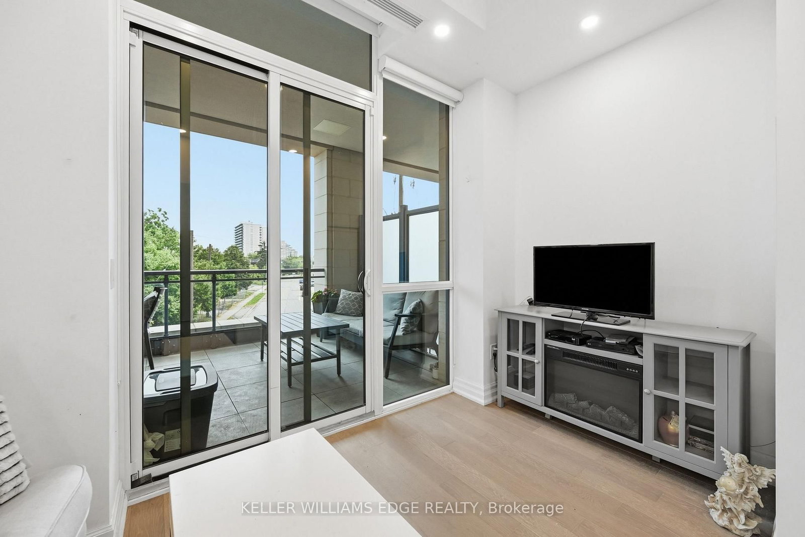 2060 Lakeshore Road • #202 • Burlington, ON photo 29