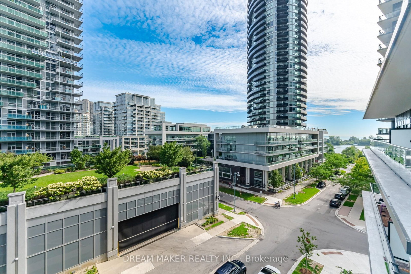 38 Annie Craig Drive • #511 • Toronto, ON photo 28