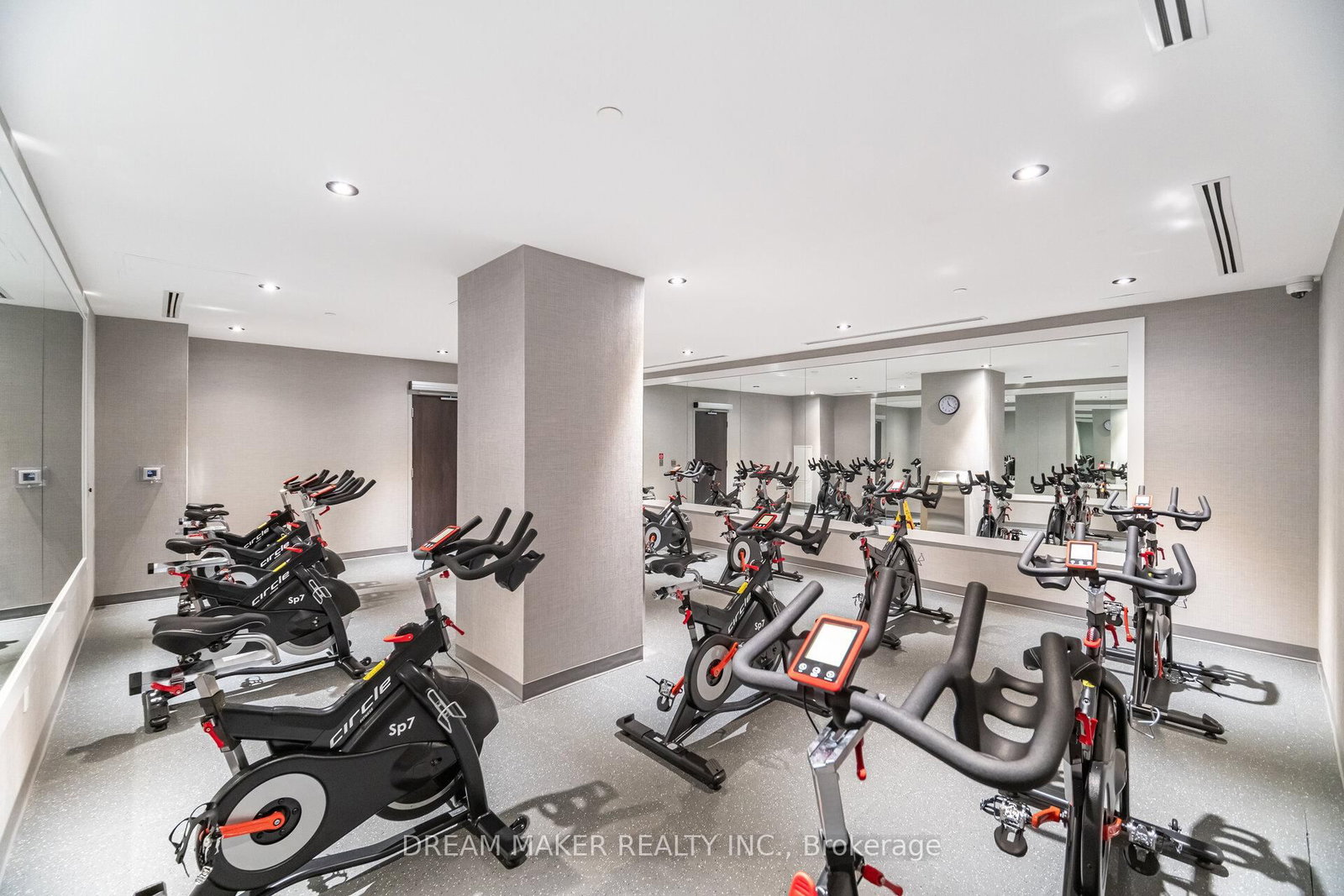 38 Annie Craig Drive • #511 • Toronto, ON photo 38