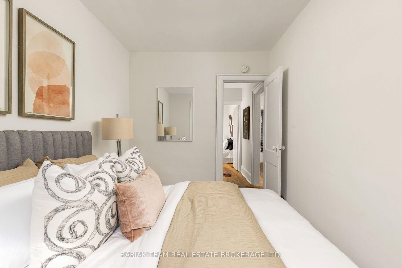 1 Rambert Crescent • Toronto, ON photo 13