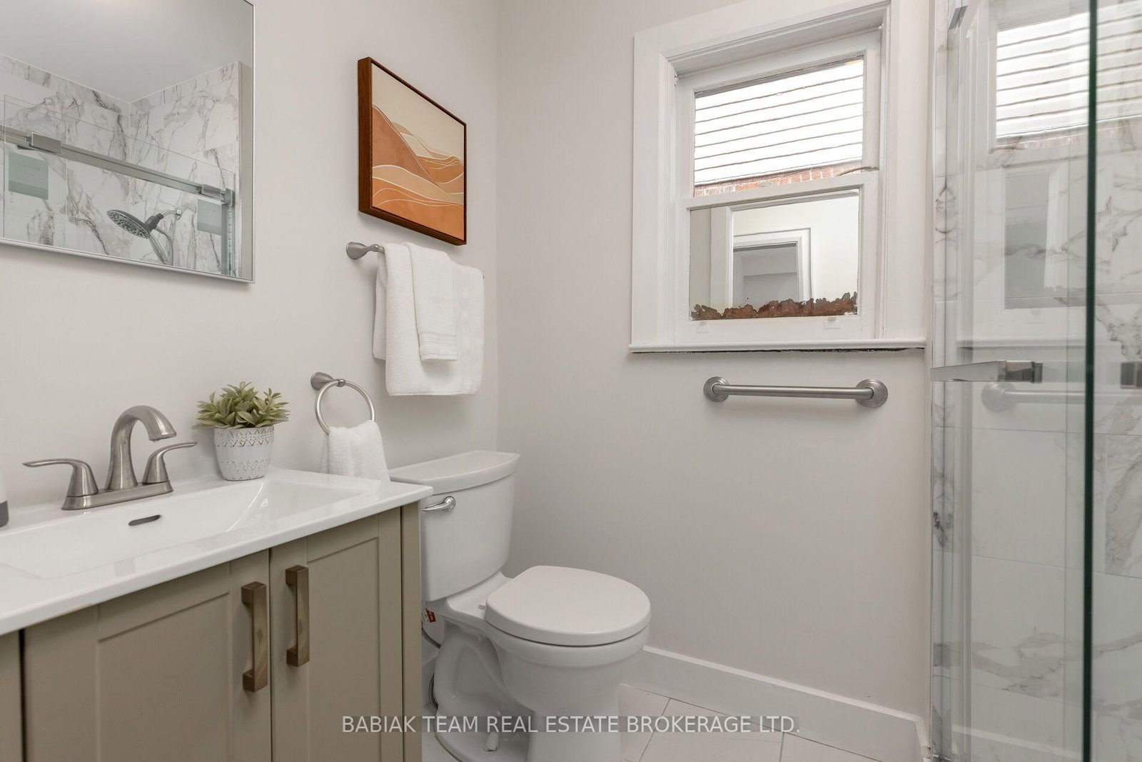 1 Rambert Crescent • Toronto, ON photo 17