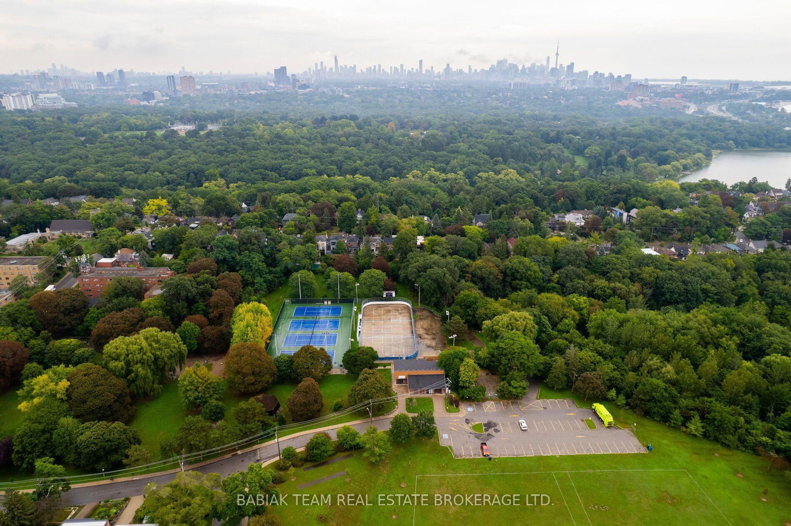 1 Rambert Crescent • Toronto, ON photo 32