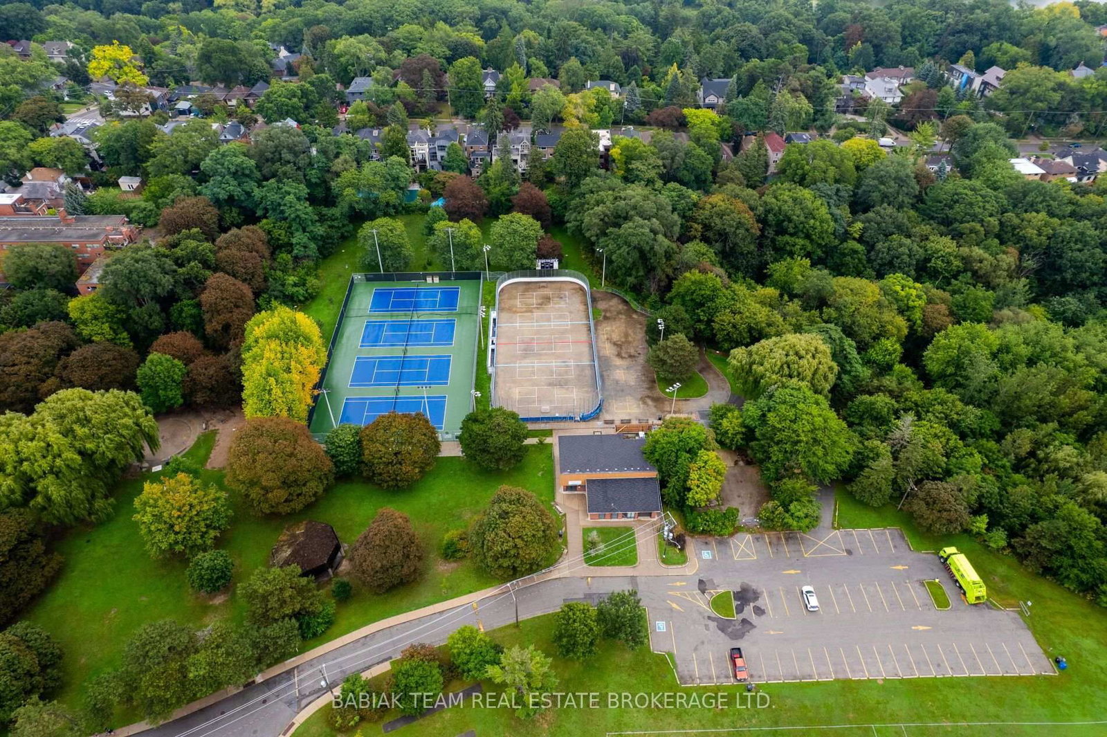 1 Rambert Crescent • Toronto, ON photo 34
