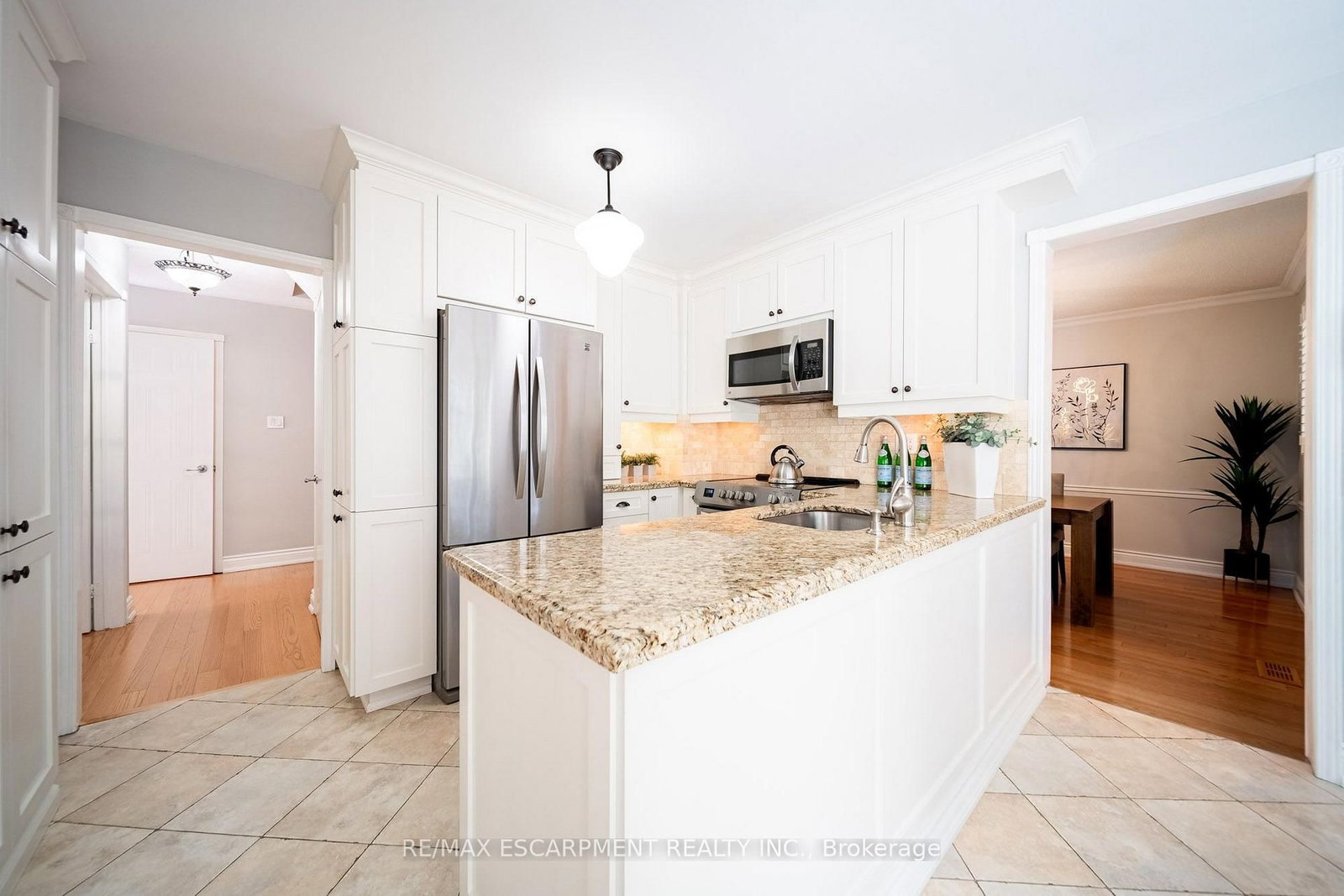 3212 Pinemeadow Drive • Burlington, ON photo 11