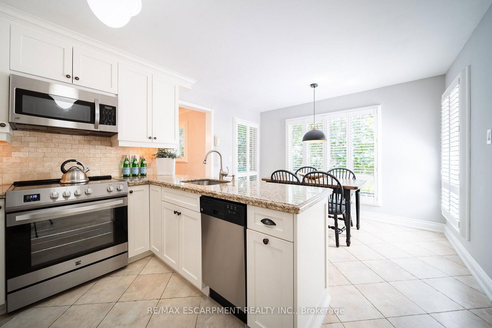 3212 Pinemeadow Drive • Burlington, ON photo 13