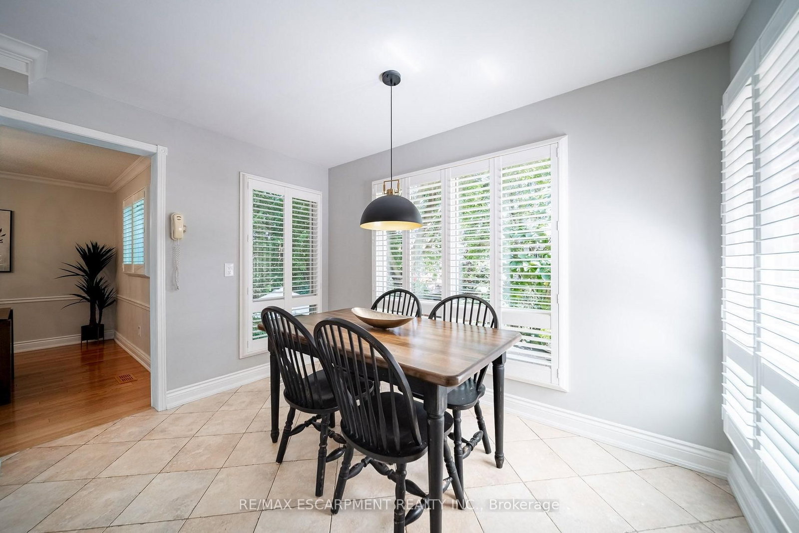 3212 Pinemeadow Drive • Burlington, ON photo 14