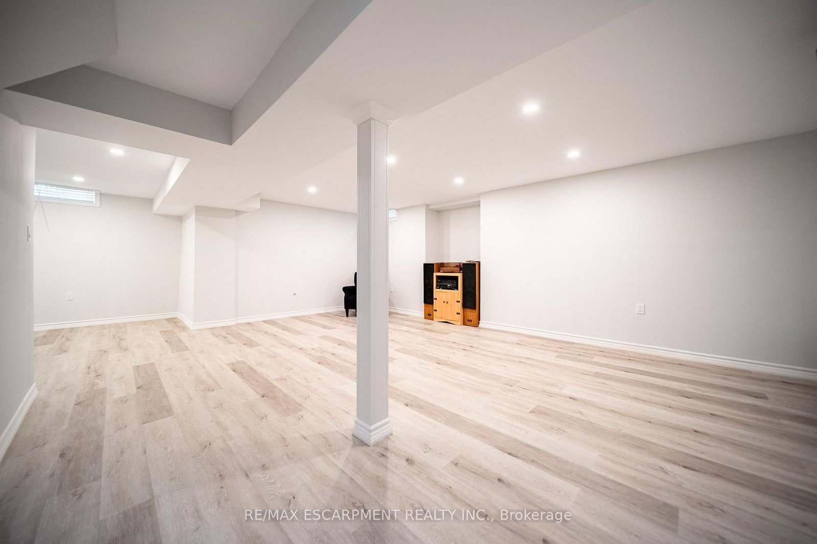 3212 Pinemeadow Drive • Burlington, ON photo 32