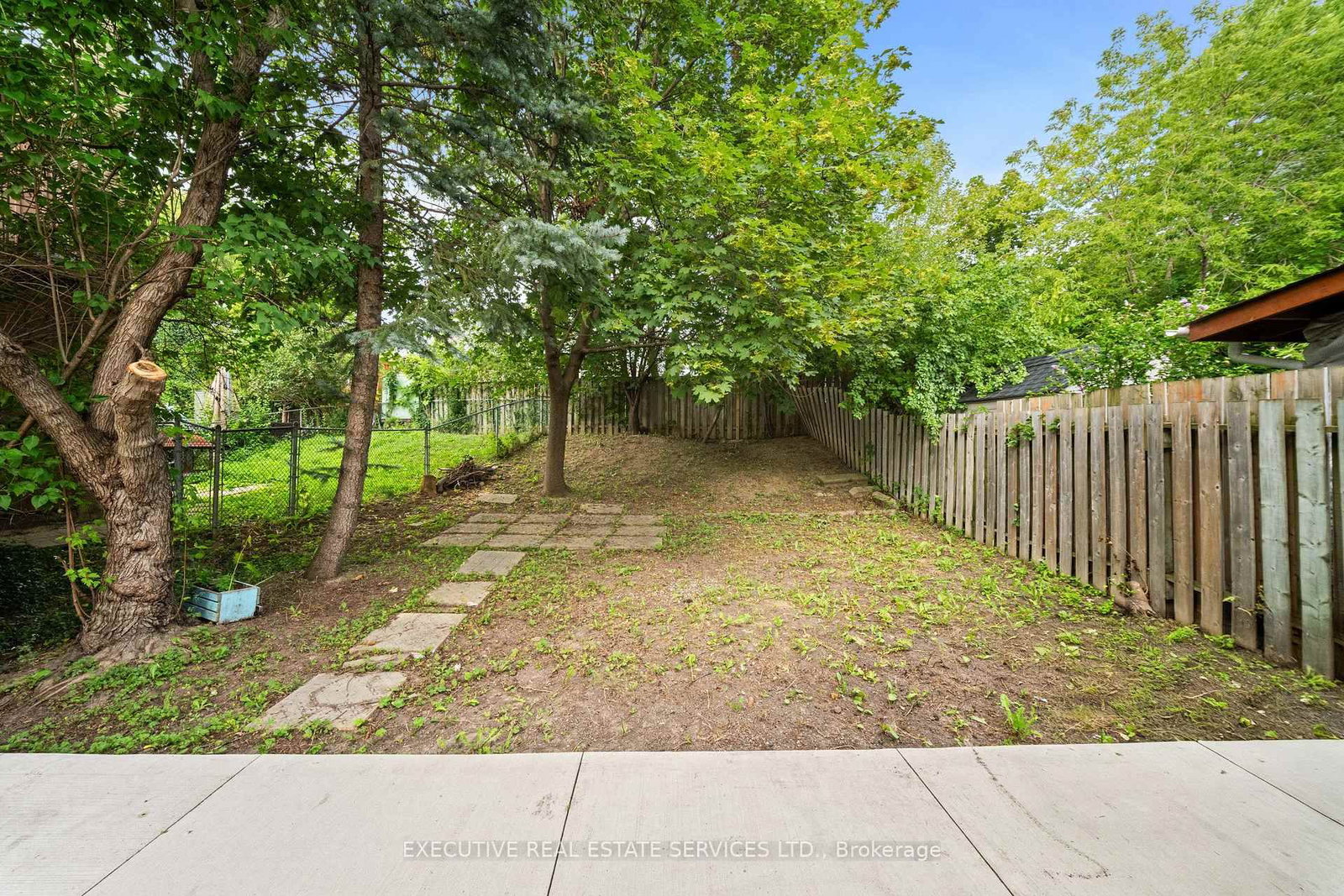 100 Centre Street N • Brampton, ON photo 38