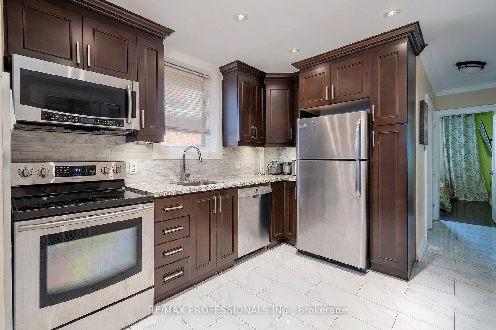 43 Fifteenth Street • Toronto, ON photo 12