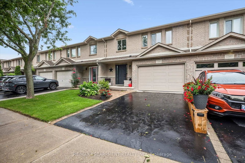 1261 STEPHENSON Drive