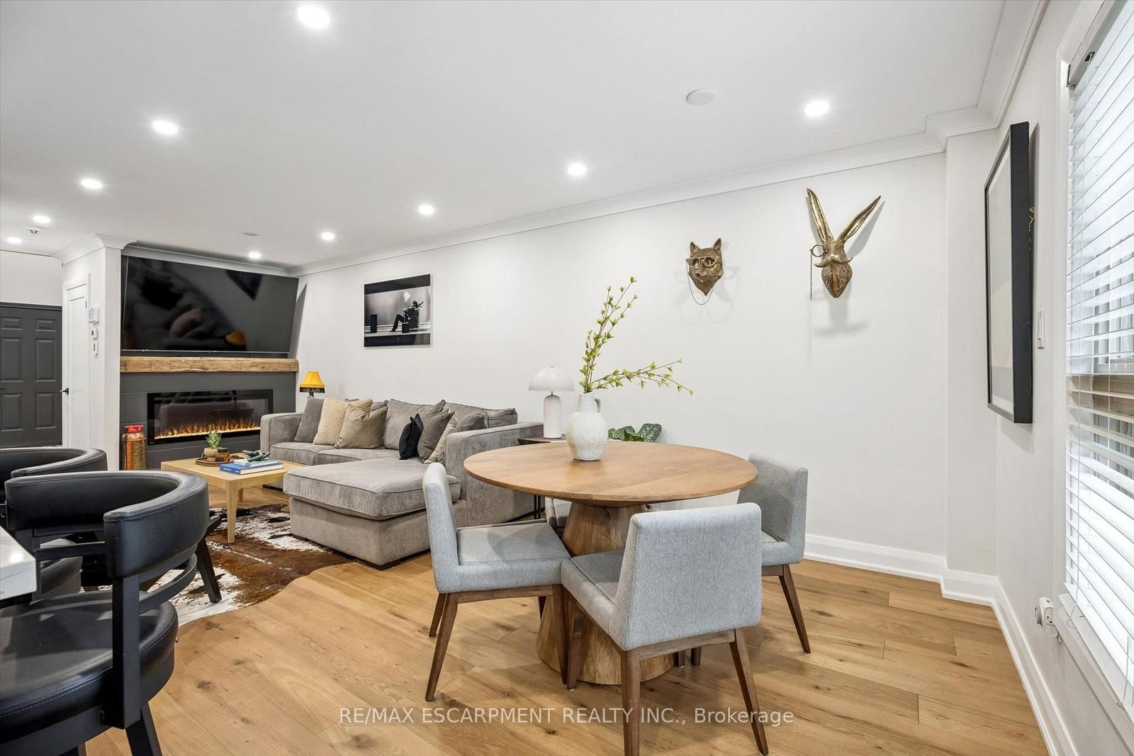 1261 STEPHENSON Drive • Burlington, ON photo 17