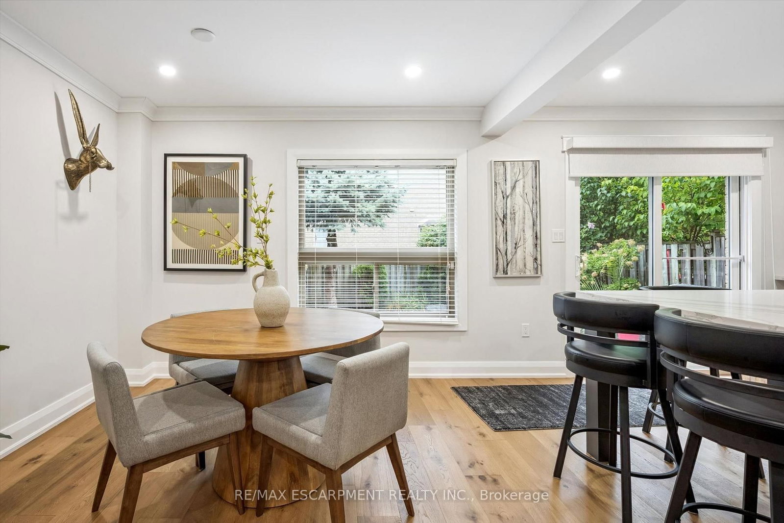 1261 STEPHENSON Drive • Burlington, ON photo 18