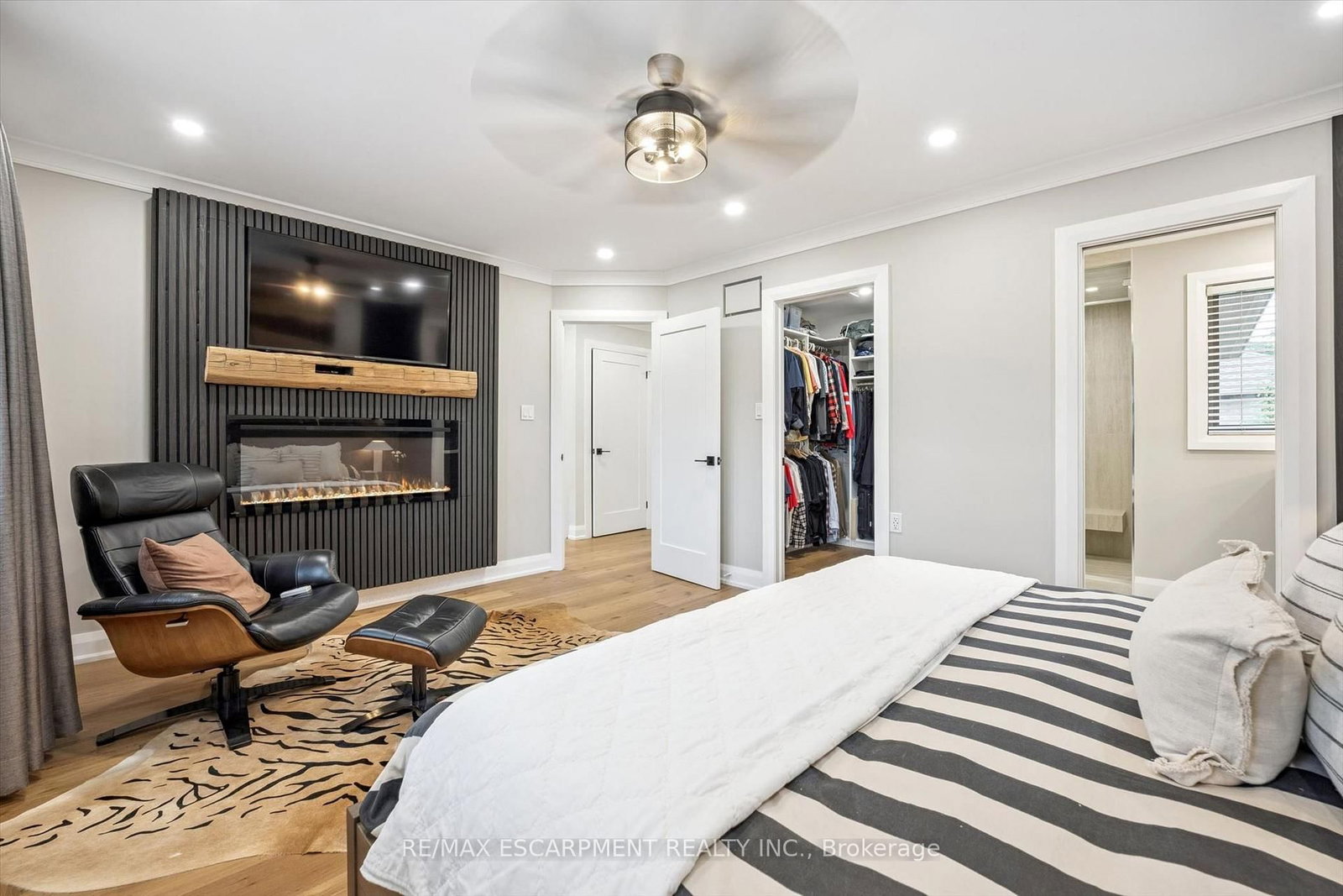 1261 STEPHENSON Drive • Burlington, ON photo 23