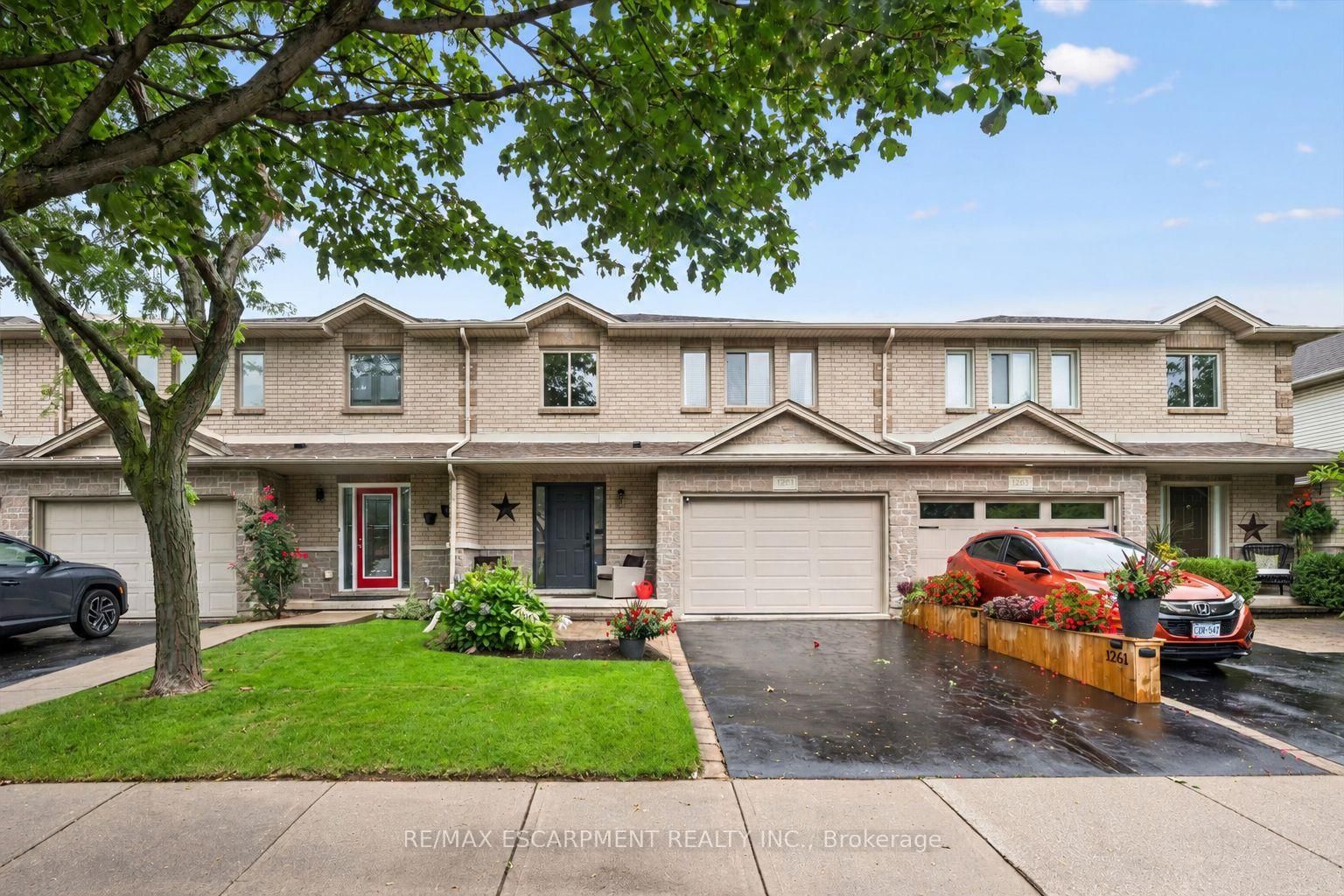 1261 STEPHENSON Drive • Burlington, ON photo 35