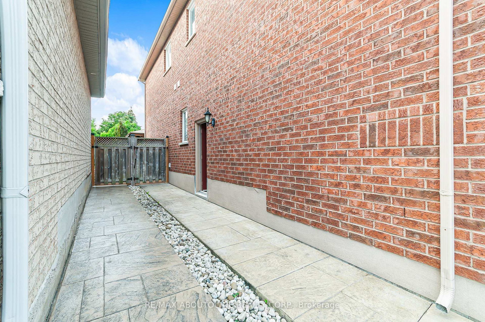 817 Brass Winds Place • Mississauga, ON photo 31