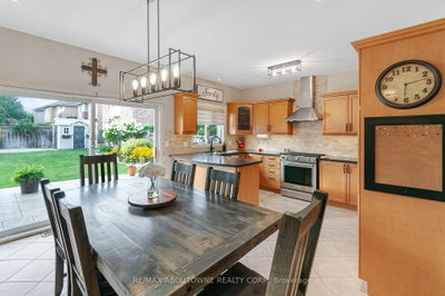 817 Brass Winds Place • Mississauga, ON photo 9