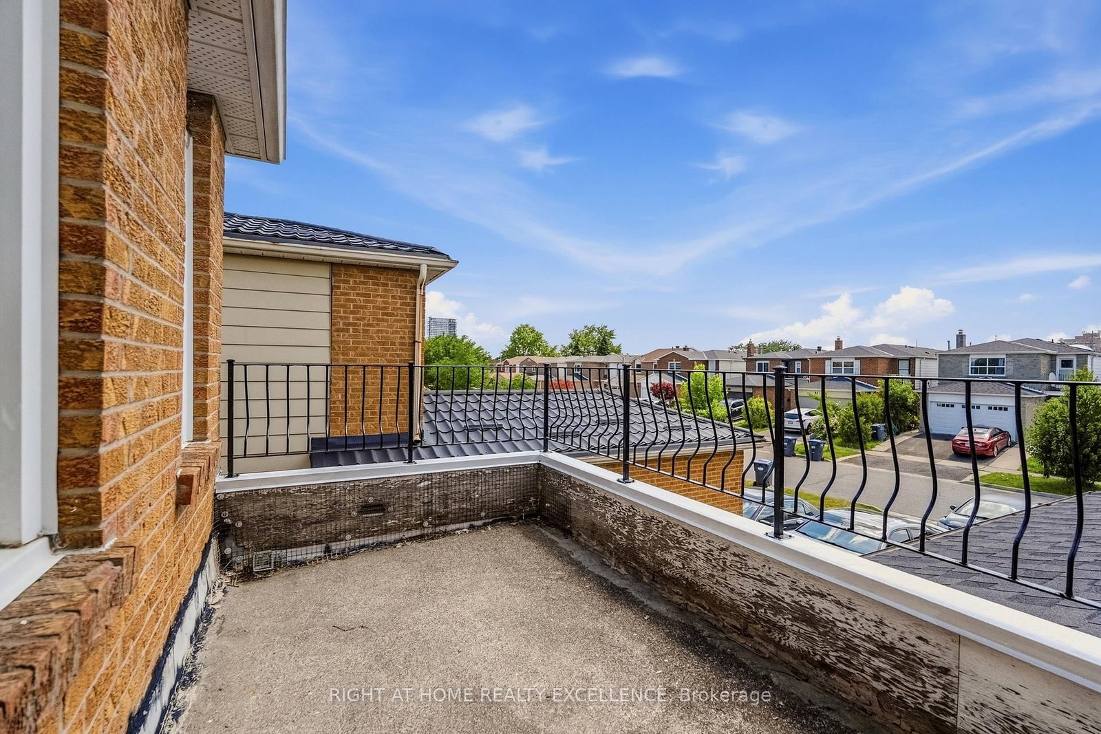 10 Banting Crescent • Brampton, ON photo 28
