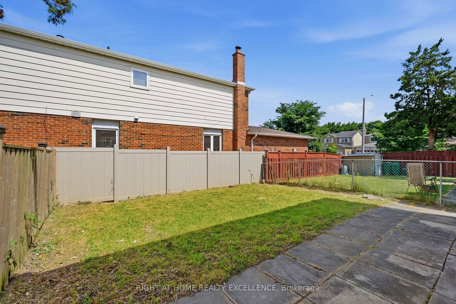 10 Banting Crescent • Brampton, ON photo 35