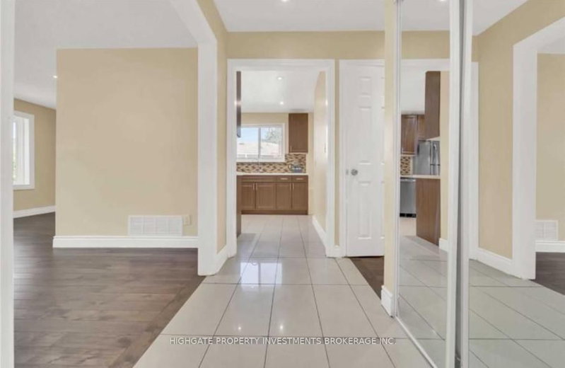 Main - 36 Reigate Avenue
