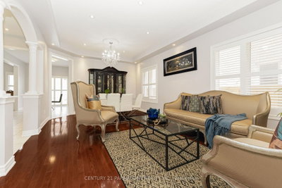 56 Dovehaven Crescent • Brampton, ON photo 6