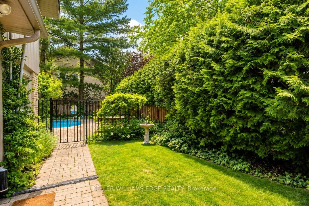 280 Penn Drive • Burlington, ON photo 35
