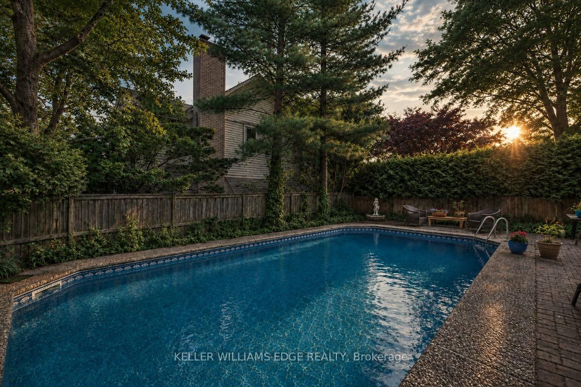 280 Penn Drive • Burlington, ON photo 37