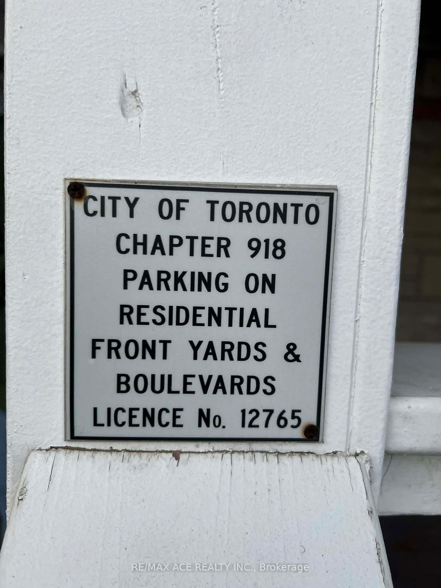12 Mahoney Avenue • Toronto, ON photo 22