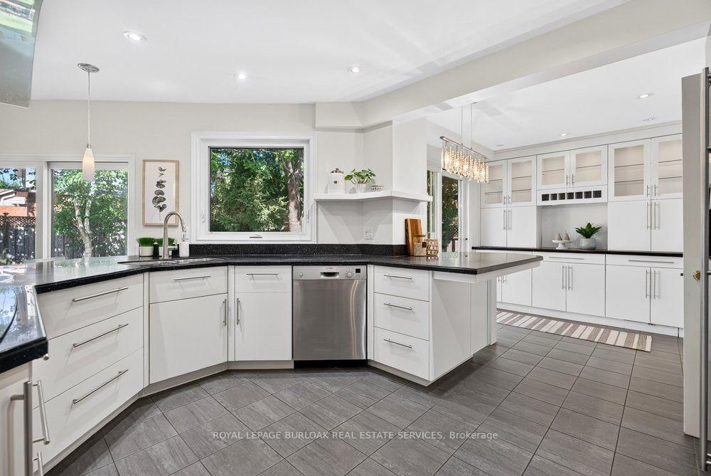 3205 Tania Crescent • Burlington, ON photo 10