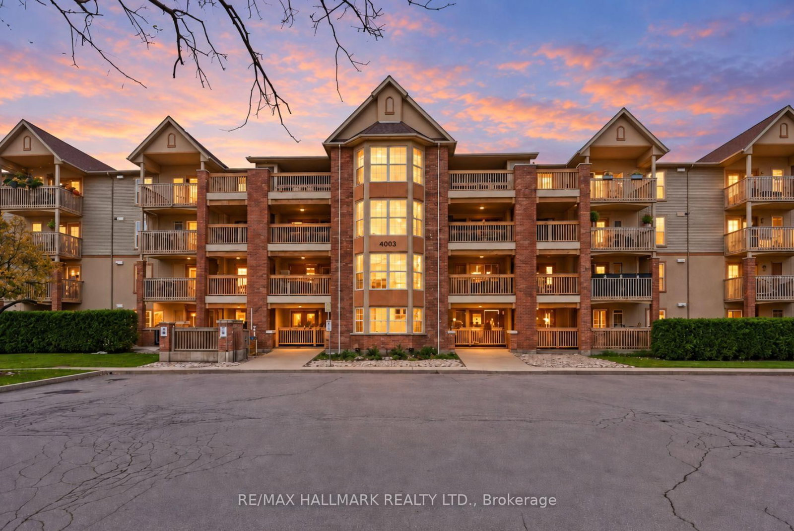 4003 Kilmer Drive • #312 • Burlington, ON photo 1