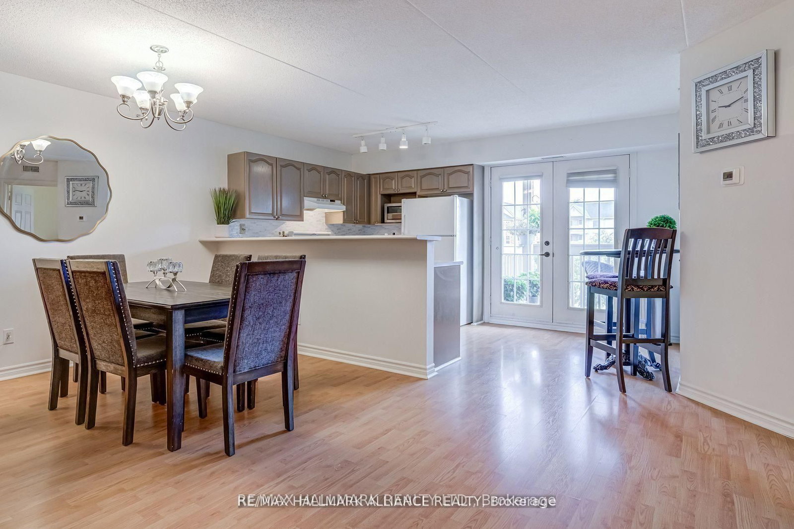 4003 Kilmer Drive • #312 • Burlington, ON photo 12