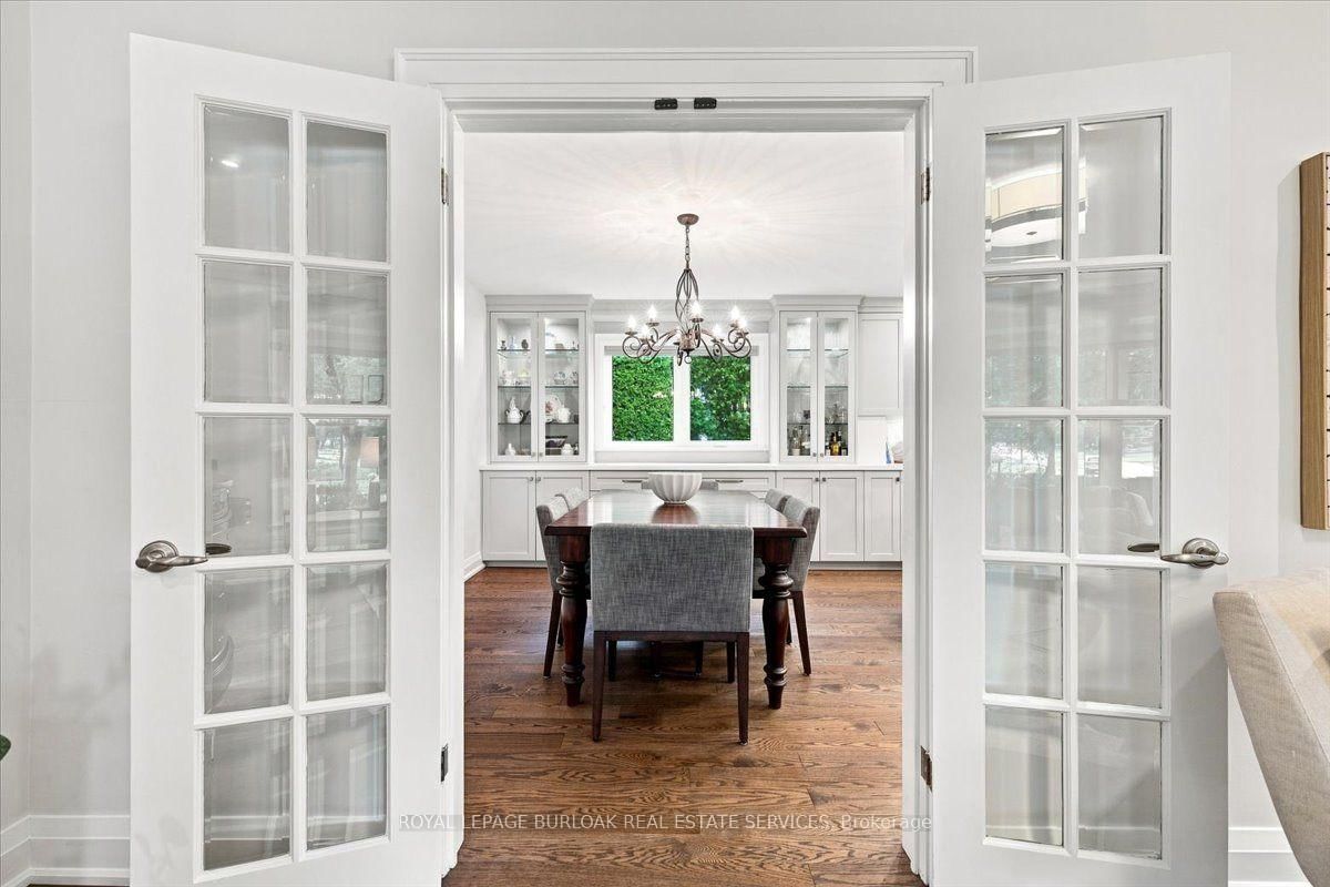 4430 Hawthorne Drive • Burlington, ON photo 10