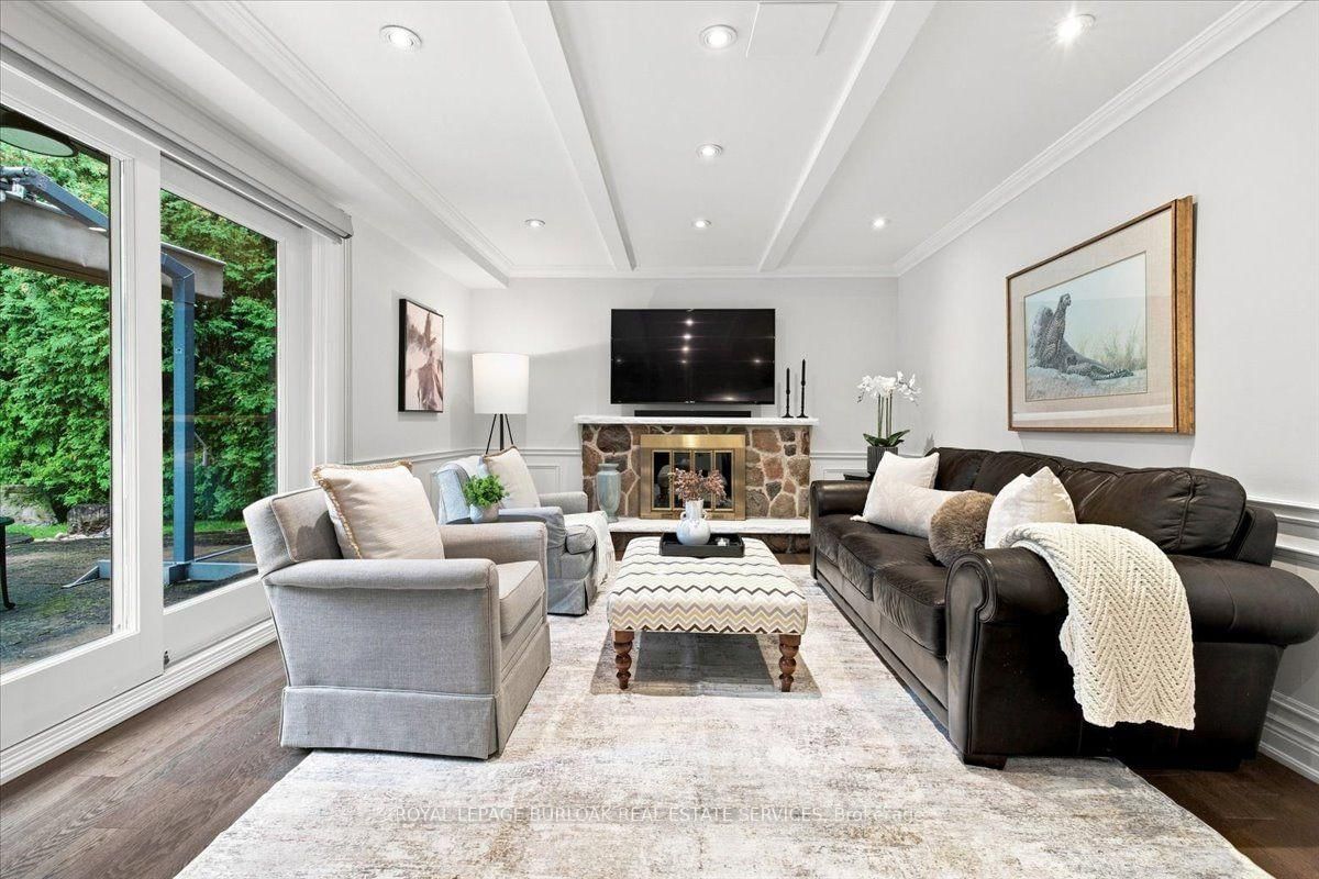4430 Hawthorne Drive • Burlington, ON photo 17