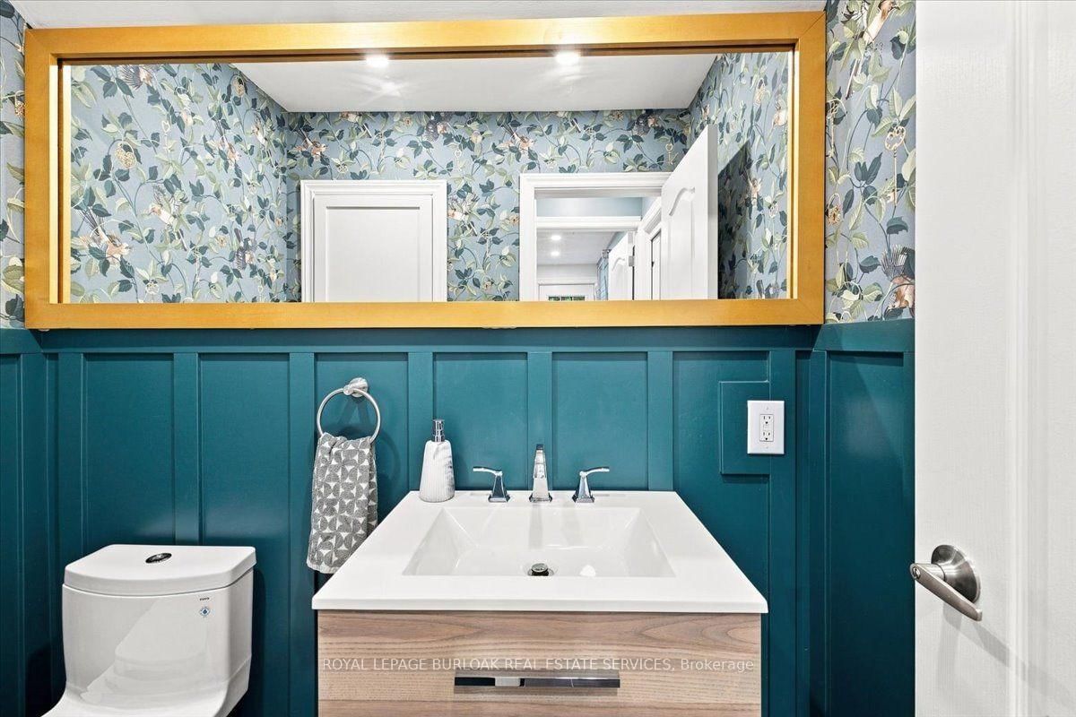4430 Hawthorne Drive • Burlington, ON photo 19