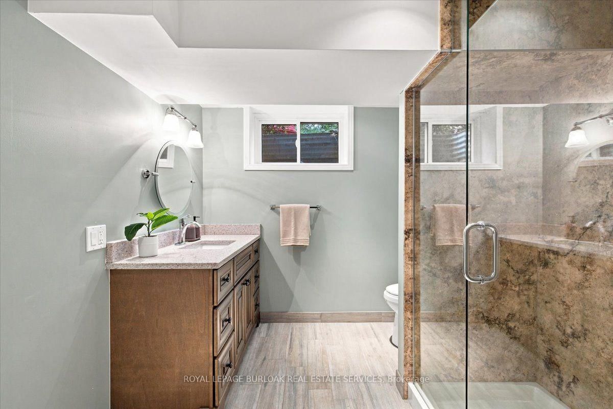 4430 Hawthorne Drive • Burlington, ON photo 36