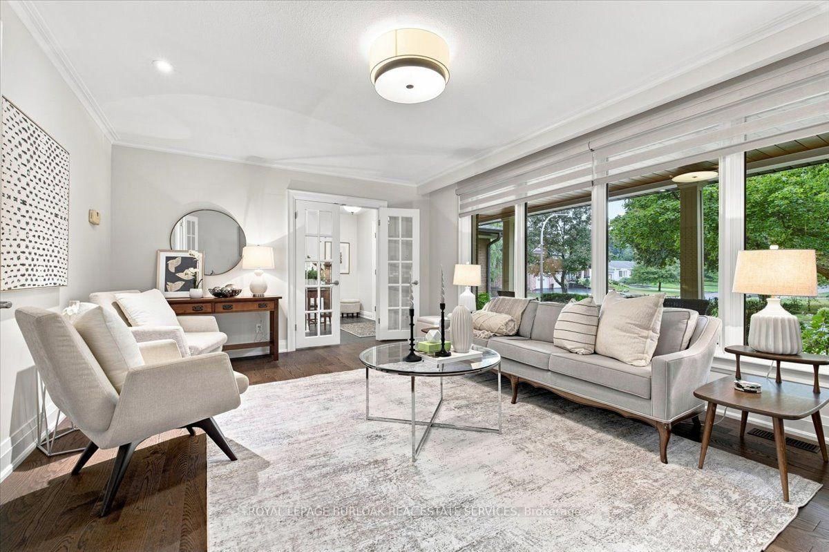 4430 Hawthorne Drive • Burlington, ON photo 9