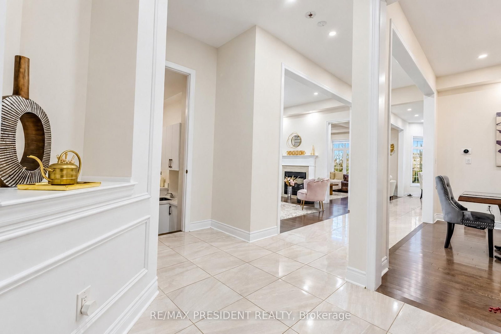31 Monarch Drive • Halton Hills, ON photo 10