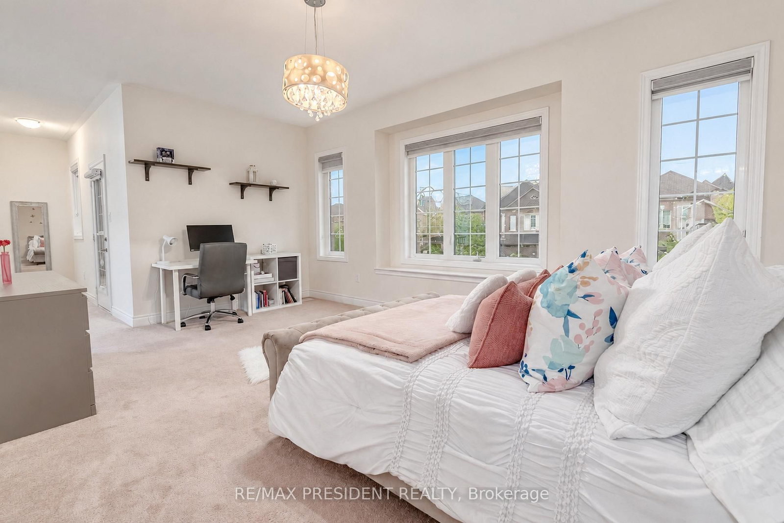 31 Monarch Drive • Halton Hills, ON photo 26