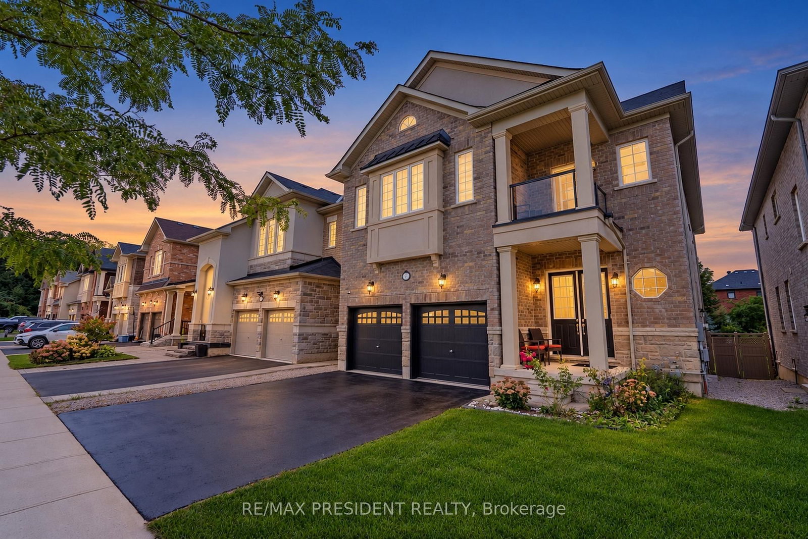 31 Monarch Drive • Halton Hills, ON photo 4